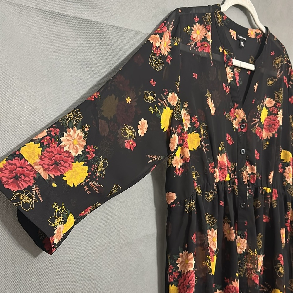 Torrid Black Floral Top - Picture 6 of 7